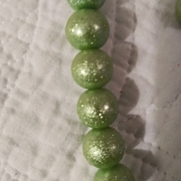 NWOT Iridescent Sparkle Bead Necklace/Earring Set - Never Worn - Picture 3 of 5